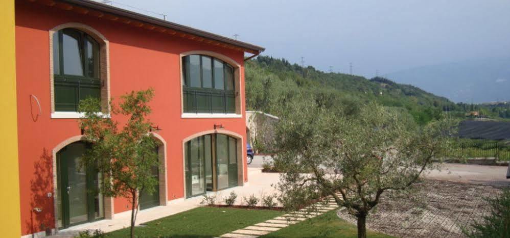 Agriturismo Camparella Pastrengo Exterior photo